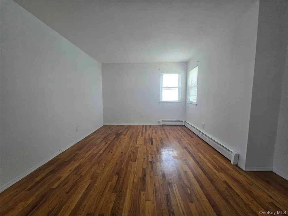 29 Lambert Avenue #1st Floor Farmingdale, NY 11735