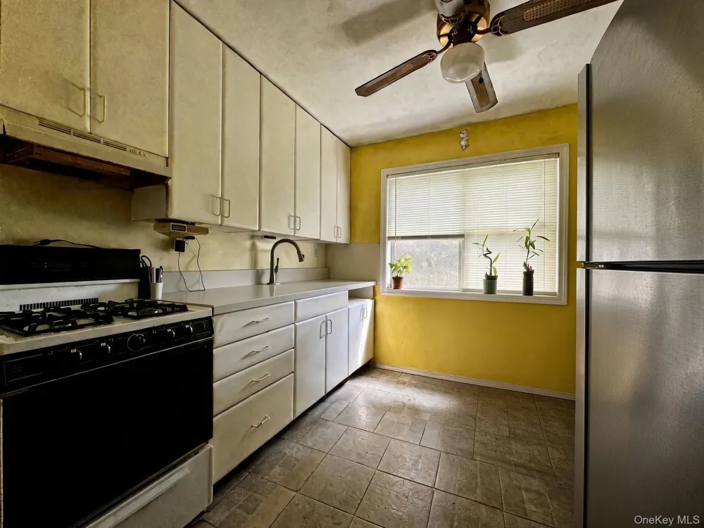 15 Laurelton Road Sound Beach, NY 11789