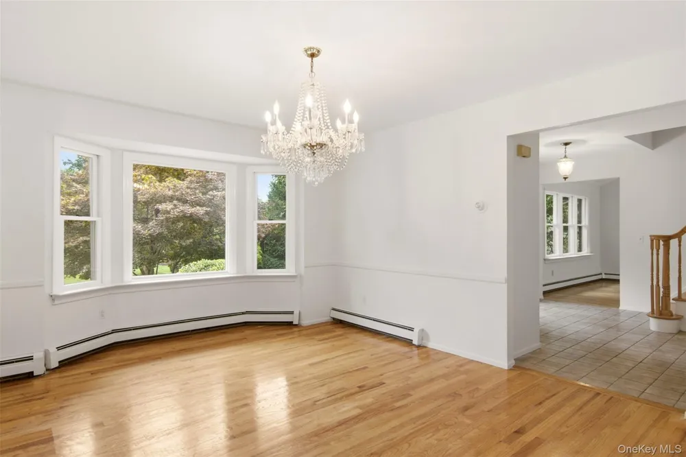 18 White Deer Court Huntington, NY 11743