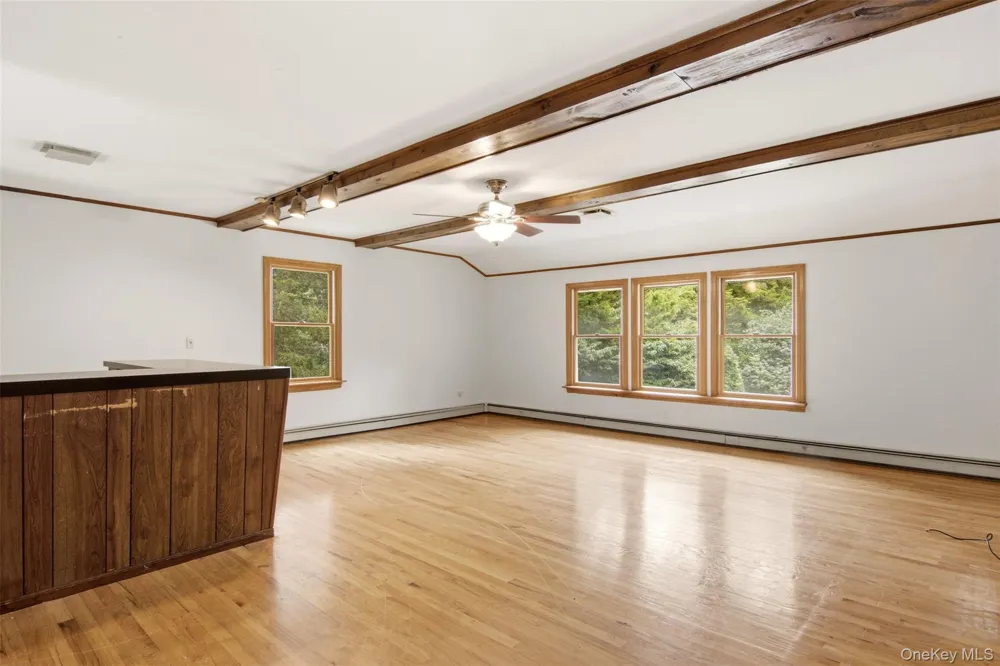 18 White Deer Court Huntington, NY 11743
