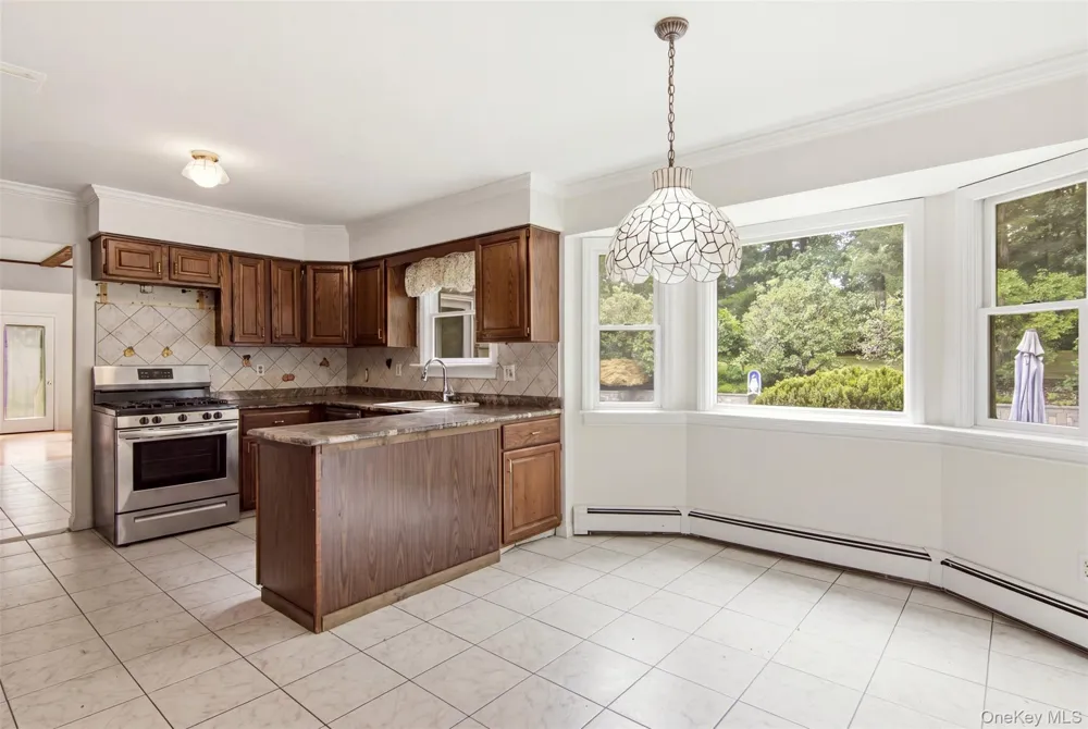 18 White Deer Court Huntington, NY 11743