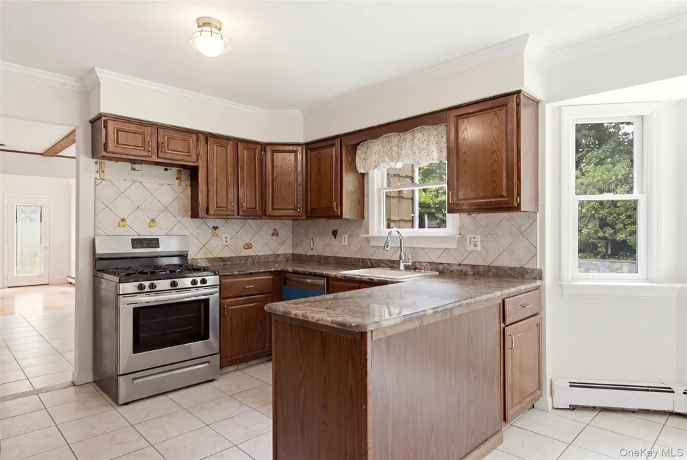 18 White Deer Court Huntington, NY 11743