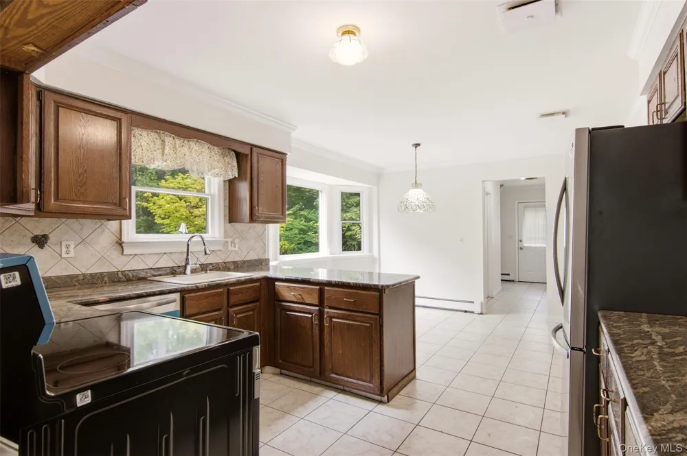 18 White Deer Court Huntington, NY 11743