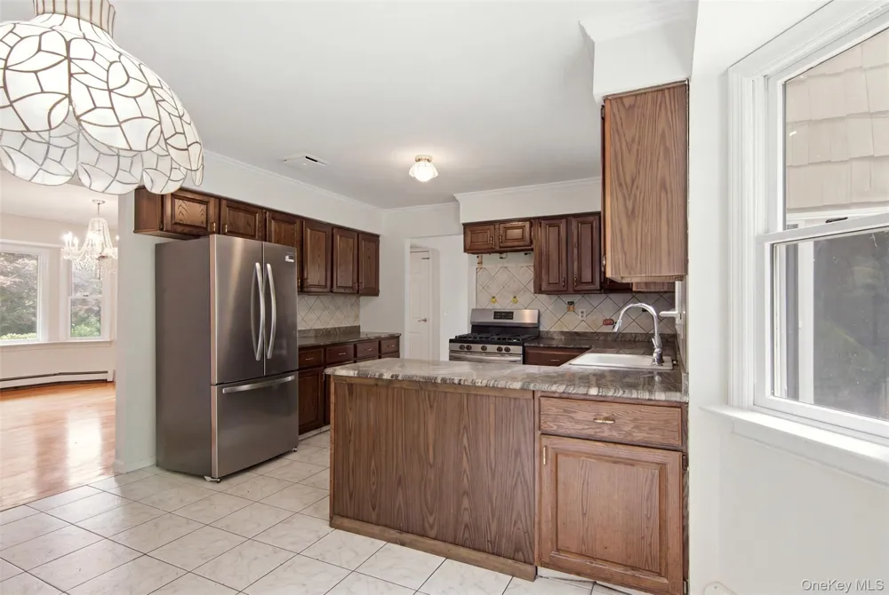 18 White Deer Court Huntington, NY 11743