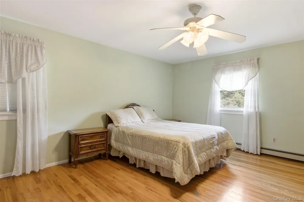 18 White Deer Court Huntington, NY 11743