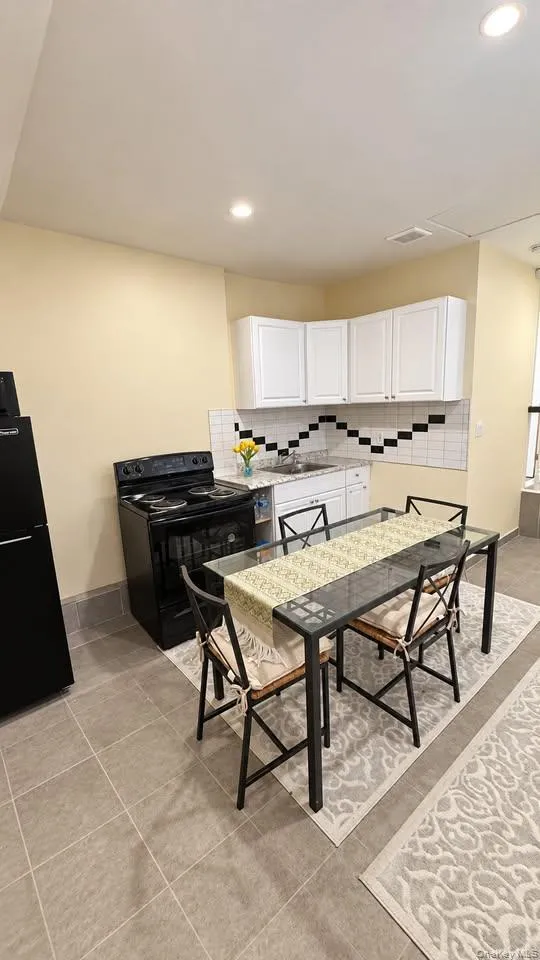34 Jean Drive North Babylon, NY 11703