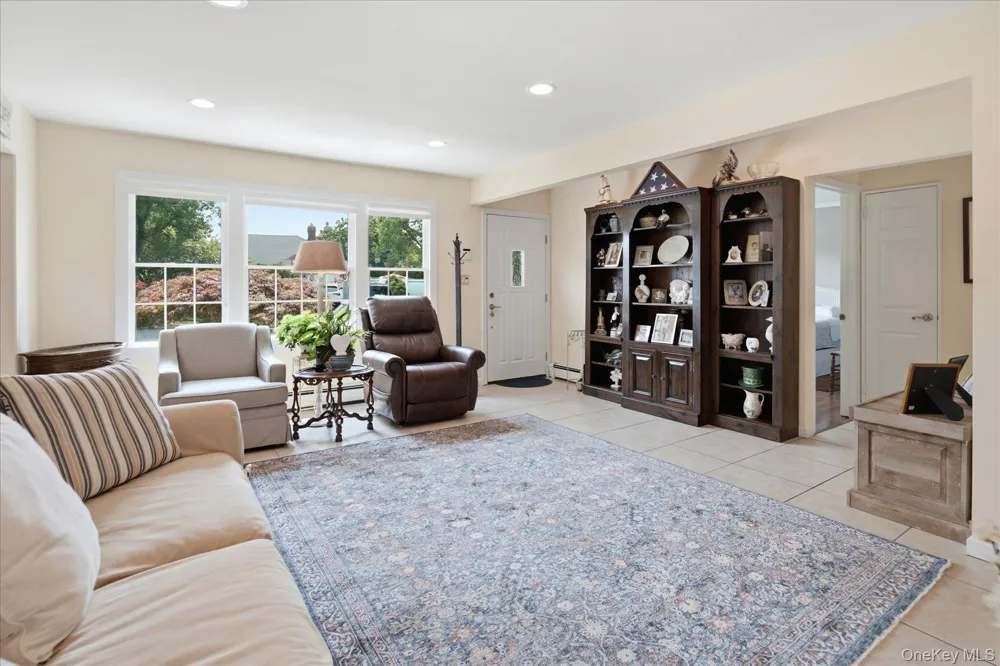 45 Polo Road Massapequa, NY 11758