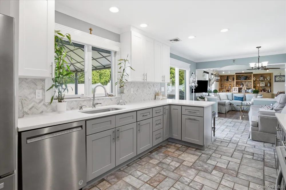 45 Polo Road Massapequa, NY 11758