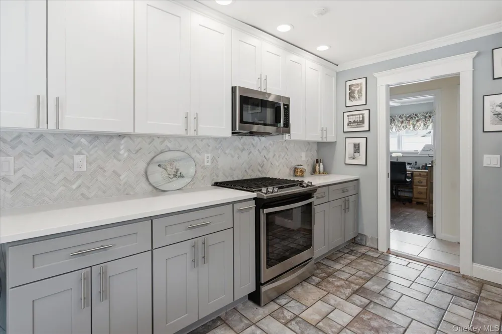 45 Polo Road Massapequa, NY 11758