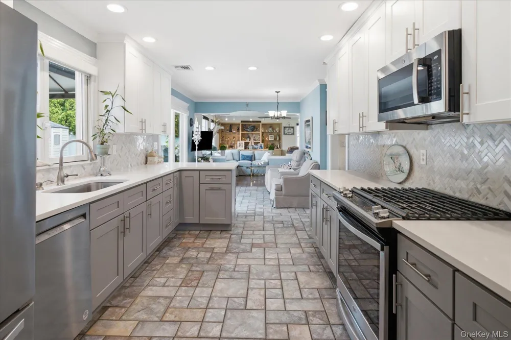 45 Polo Road Massapequa, NY 11758