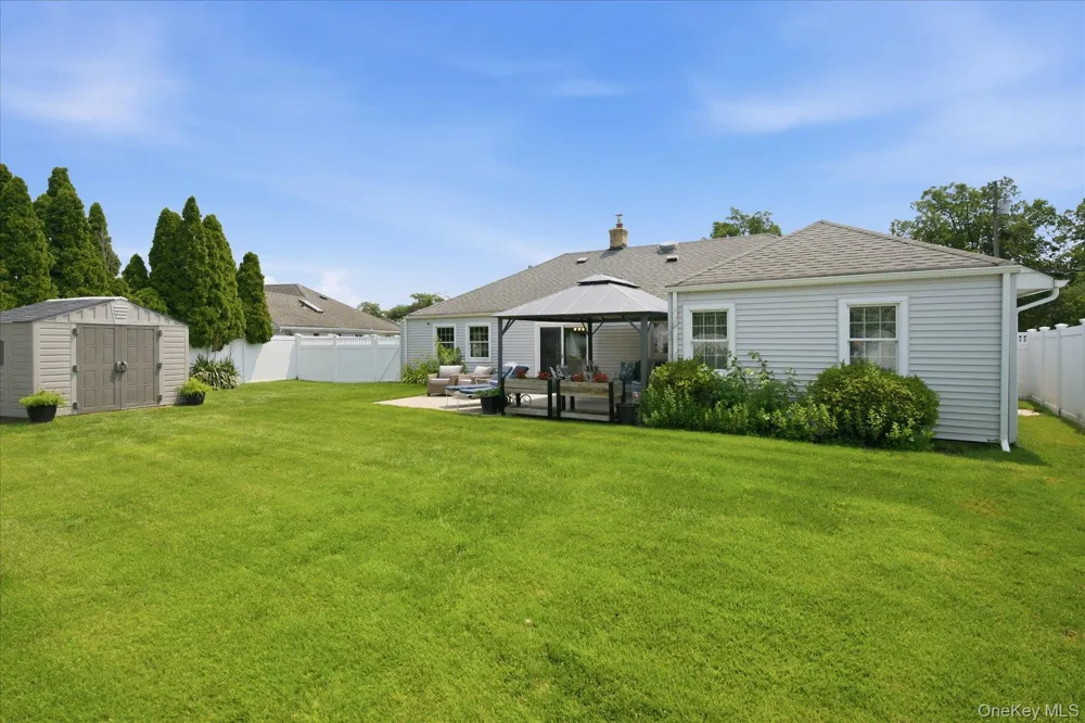 45 Polo Road Massapequa, NY 11758