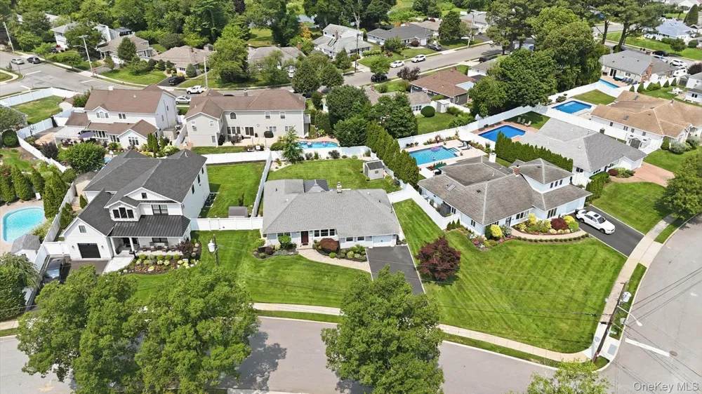 45 Polo Road Massapequa, NY 11758