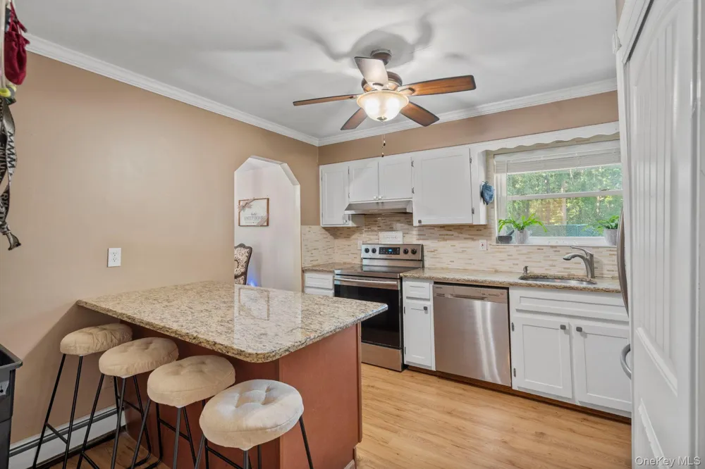 28 Yaphank Avenue Brookhaven, NY 11719