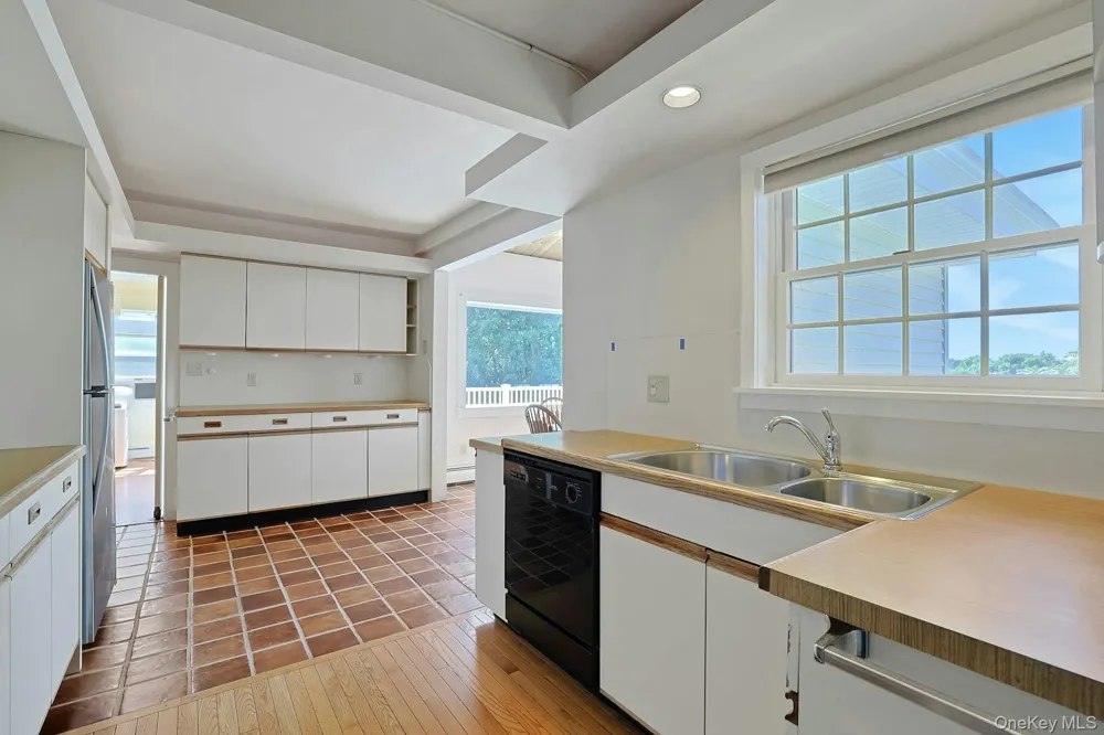 19 Wall Avenue Valhalla, NY 10595