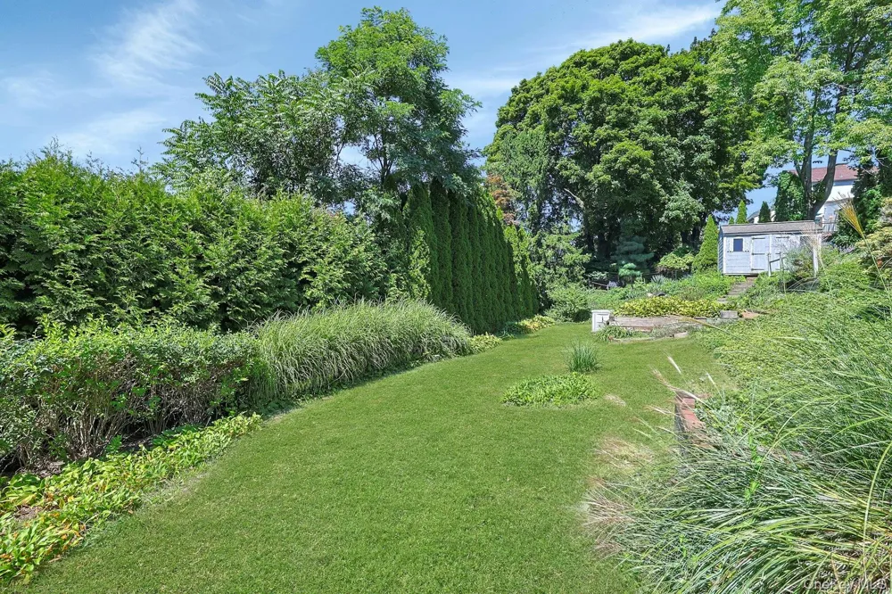 19 Wall Avenue Valhalla, NY 10595