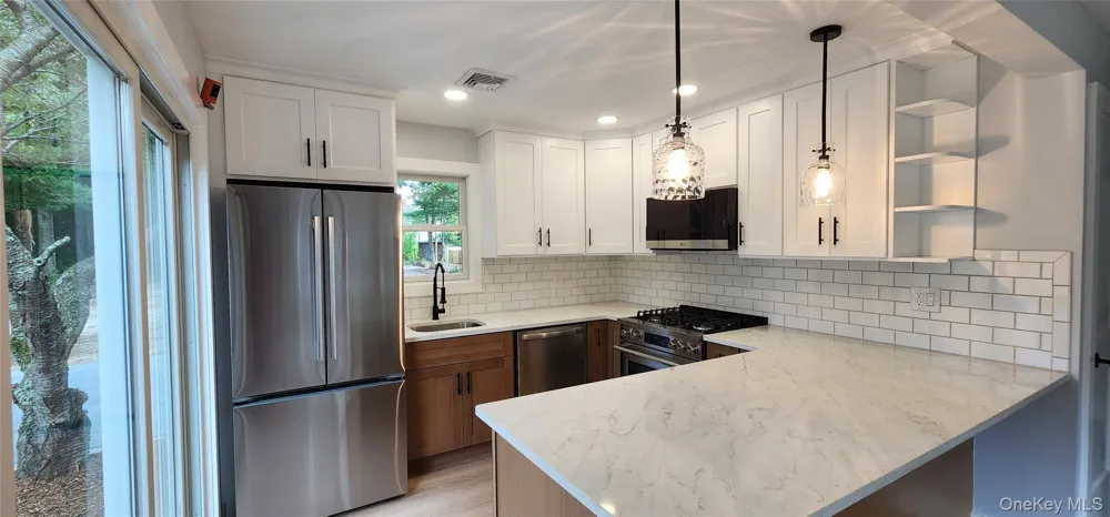 430 Boxwood Drive Shirley, NY 11967