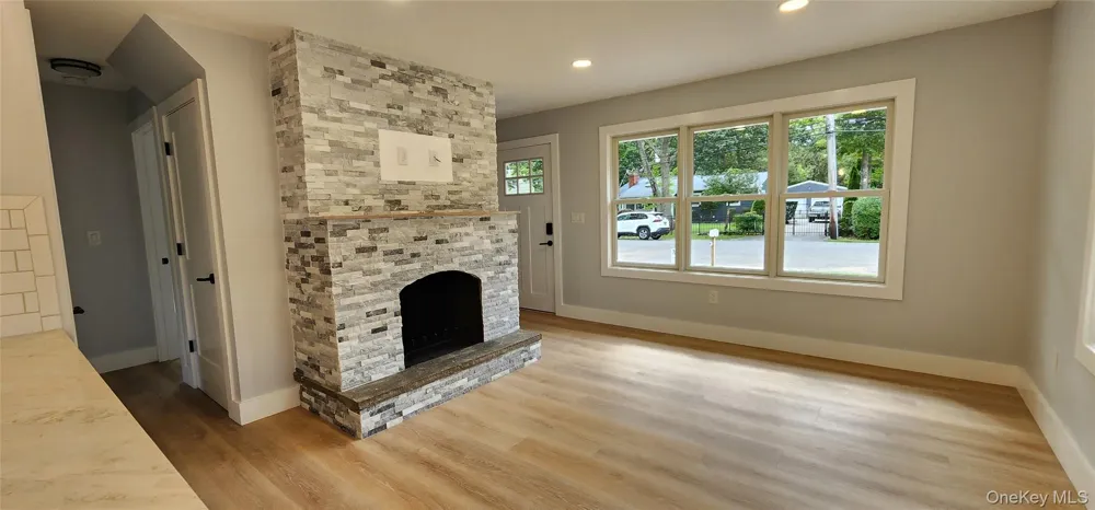 430 Boxwood Drive Shirley, NY 11967