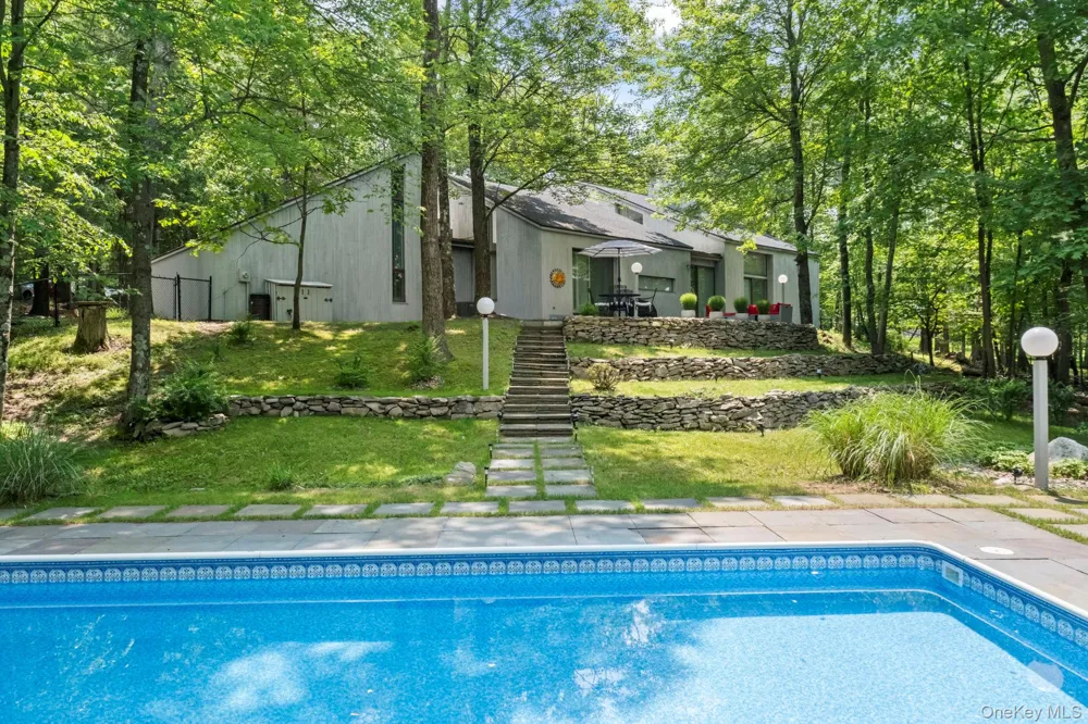 19-21 Lincoln Terrace #19 Middletown, NY 10940