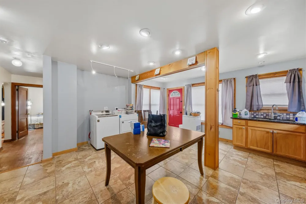4 Garrett Place Poughkeepsie, NY 12603