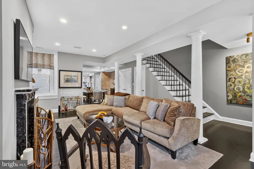1761 WILLARD STREET NW Washington, DC 20009
