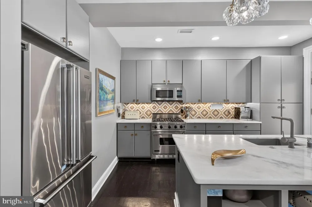 1761 WILLARD STREET NW Washington, DC 20009