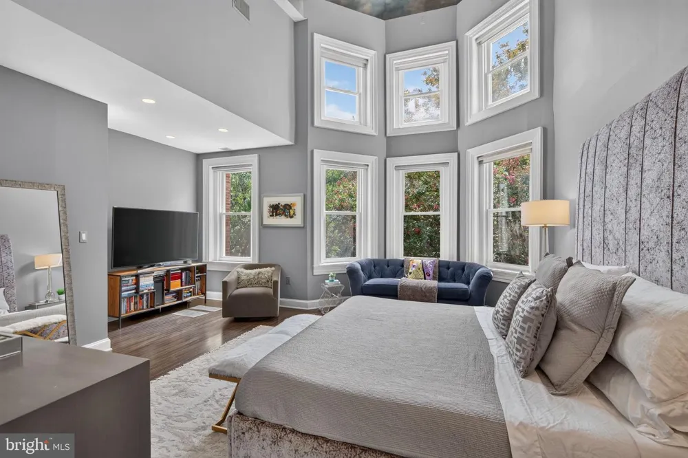 1761 WILLARD STREET NW Washington, DC 20009