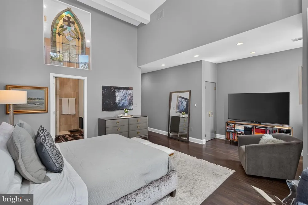 1761 WILLARD STREET NW Washington, DC 20009