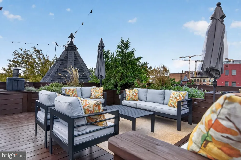 1761 WILLARD STREET NW Washington, DC 20009