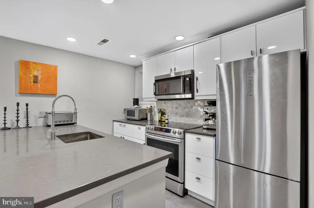 1761 WILLARD STREET NW Washington, DC 20009