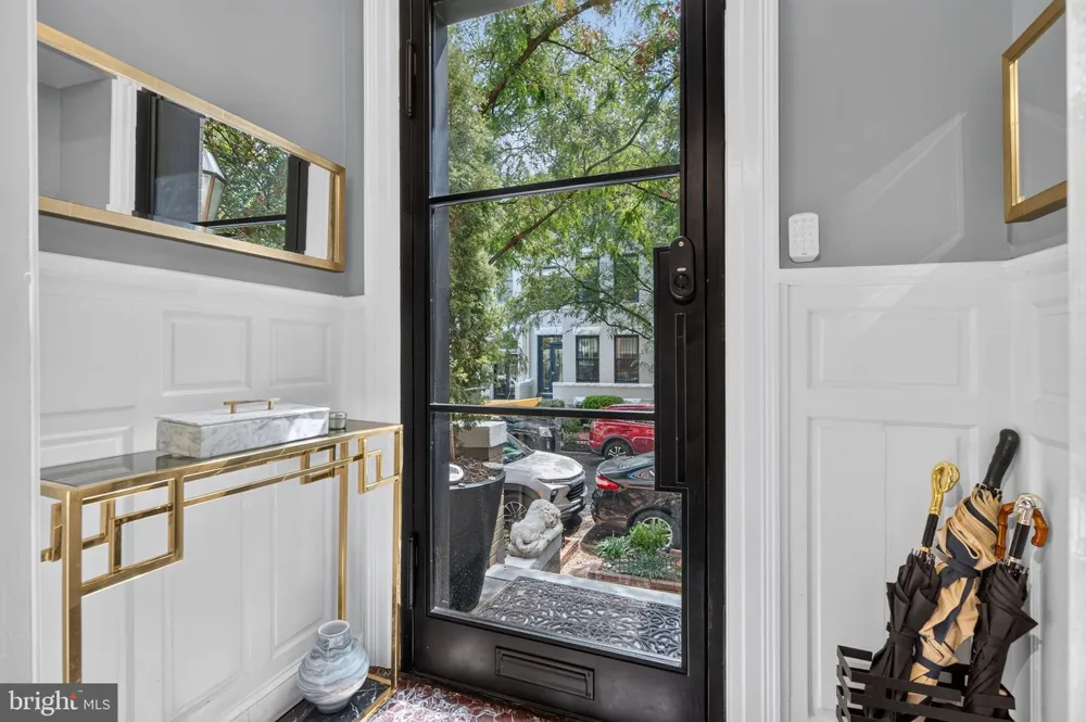 1761 WILLARD STREET NW Washington, DC 20009
