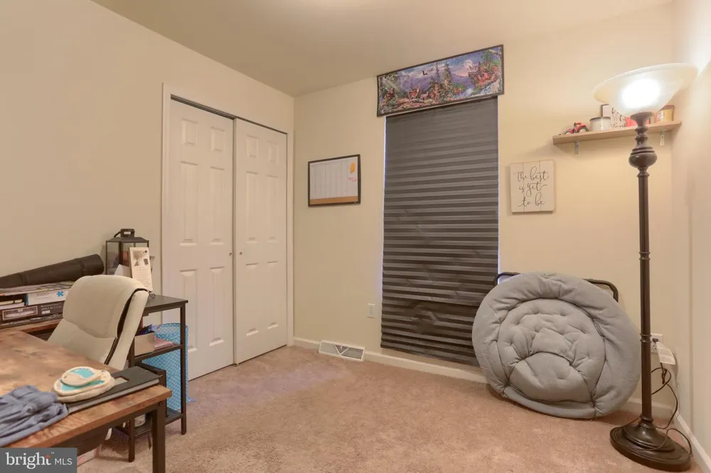 2017 ACORN DRIVE Lebanon, PA 17042