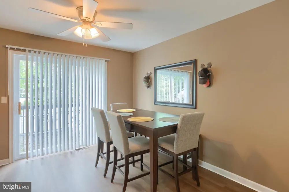 2017 ACORN DRIVE Lebanon, PA 17042