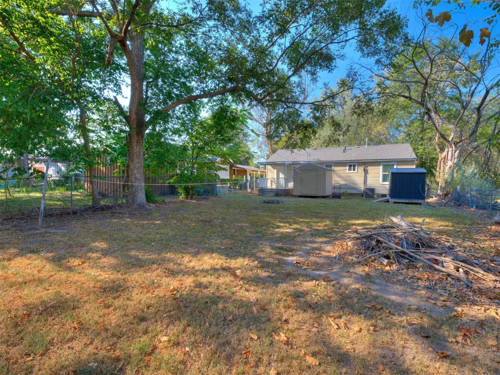 1907 Monta Avenue Muskogee, OK 74403