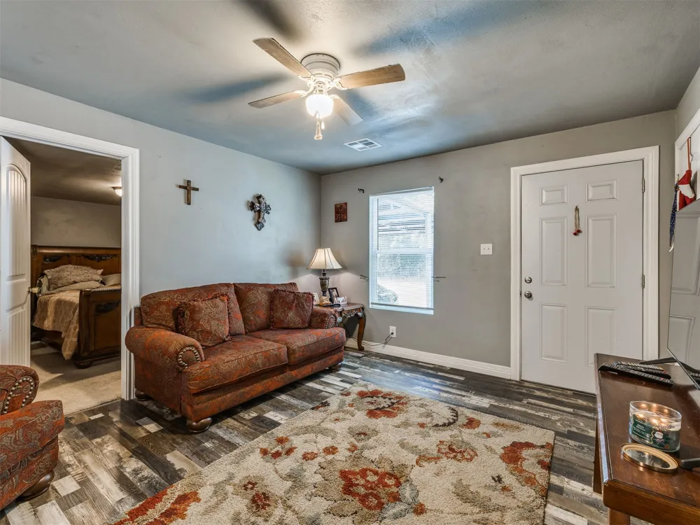 1907 Monta Avenue Muskogee, OK 74403