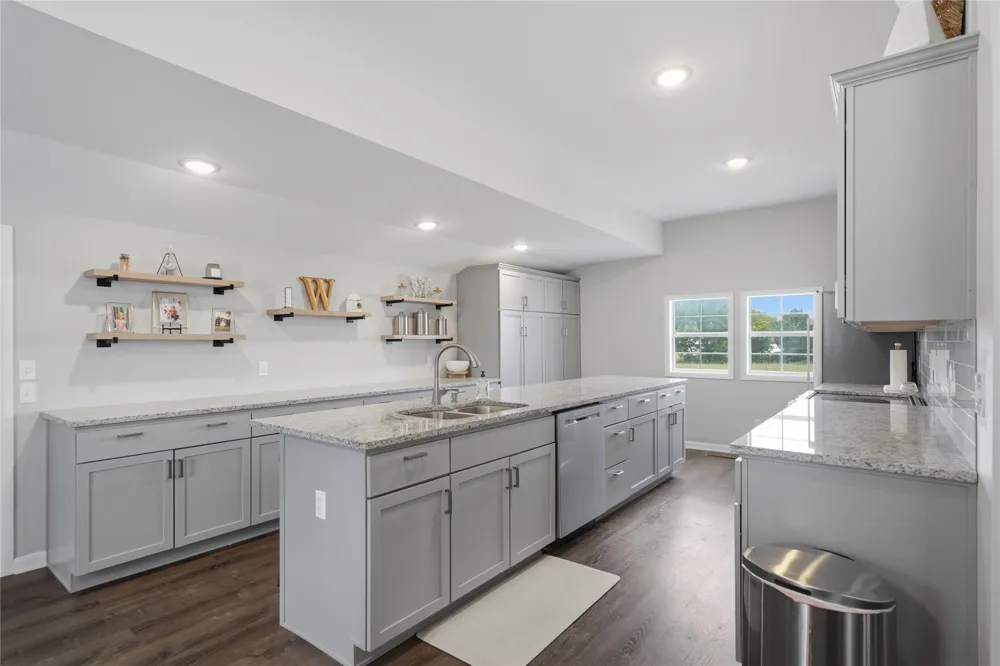 15802 Elwood Avenue Glenpool, OK 74033
