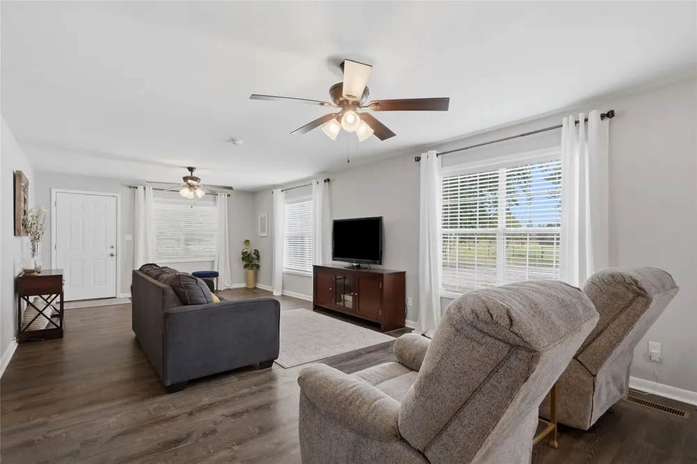 15802 Elwood Avenue Glenpool, OK 74033