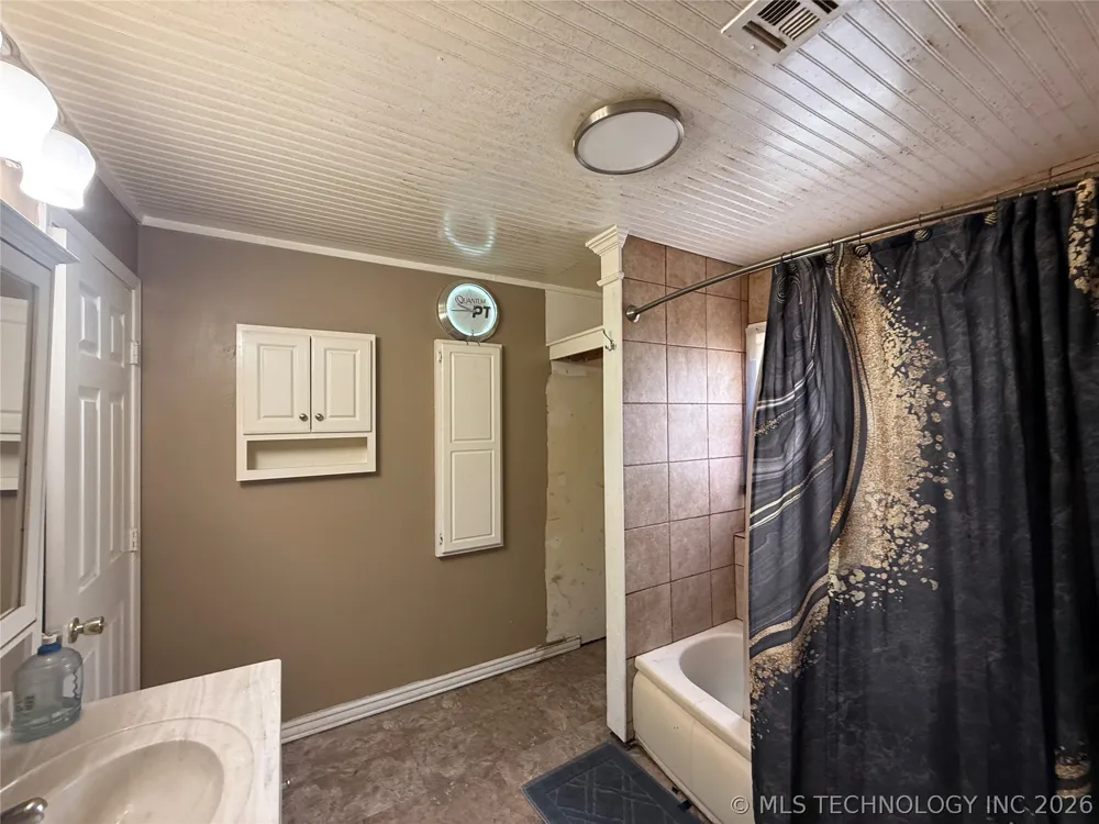 700 Perdue Avenue Claremore, OK 74017