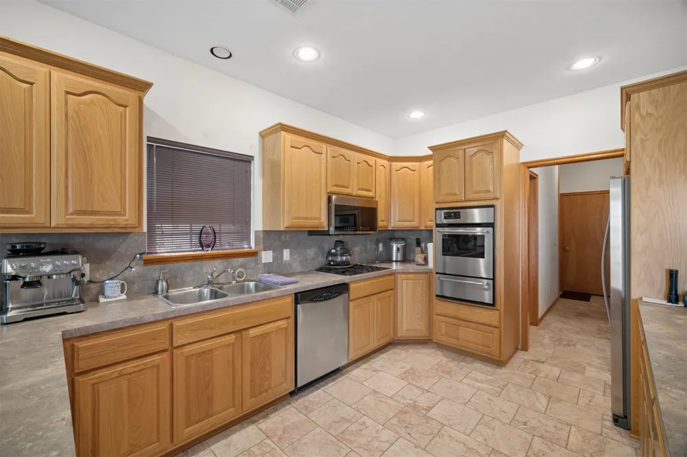 34201 S 4220 ROAD Inola, OK 74036