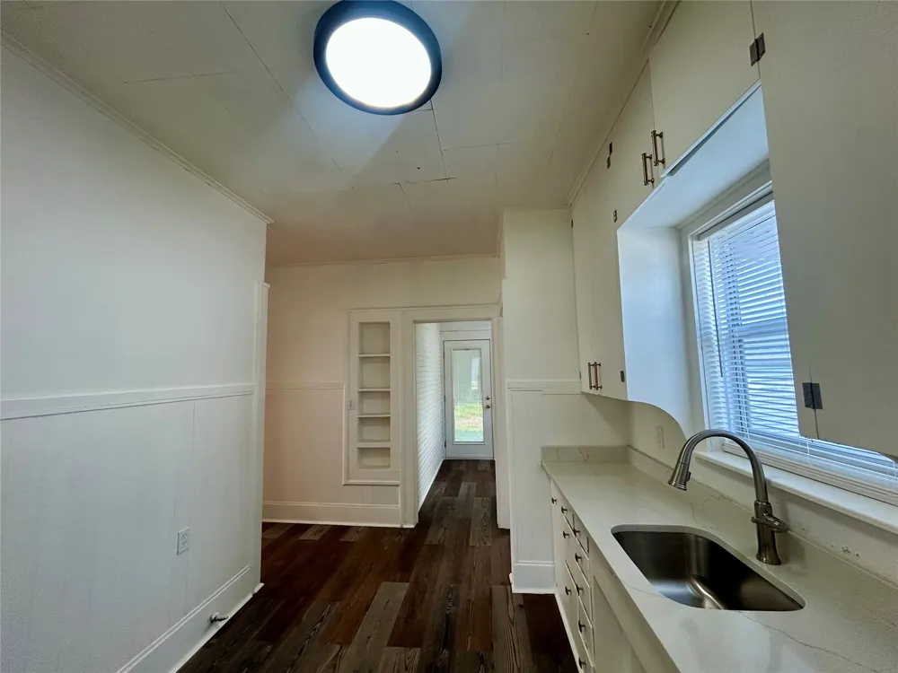 1020 S Quincy Avenue Tulsa, OK 74120