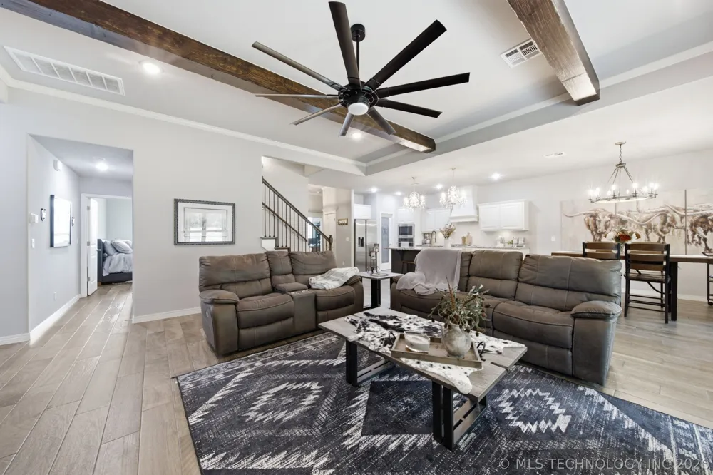 205 Phillips Street Skiatook, OK 74070