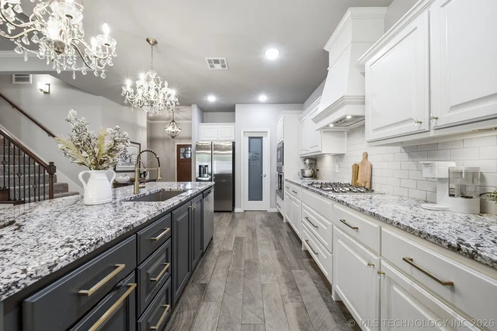 205 Phillips Street Skiatook, OK 74070