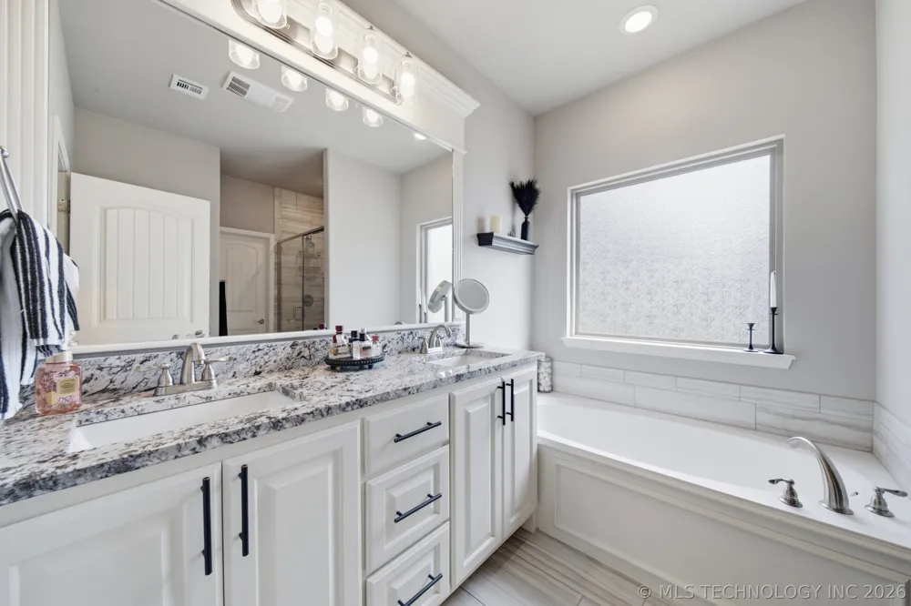 205 Phillips Street Skiatook, OK 74070