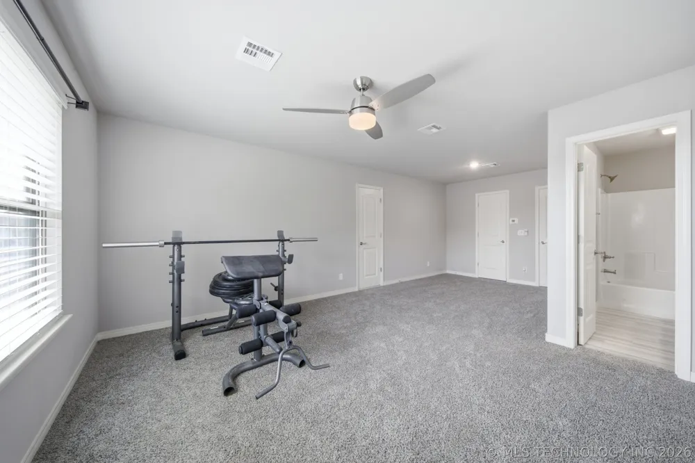 205 Phillips Street Skiatook, OK 74070