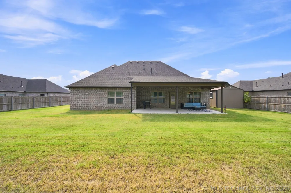 205 Phillips Street Skiatook, OK 74070