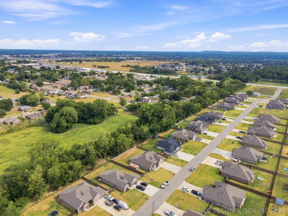 205 Phillips Street Skiatook, OK 74070