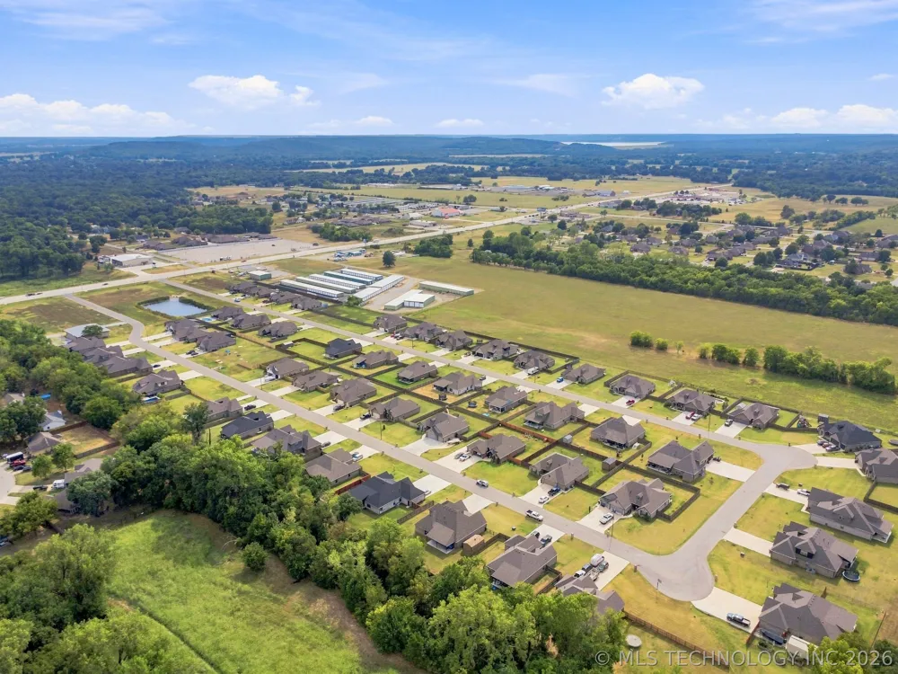 205 Phillips Street Skiatook, OK 74070