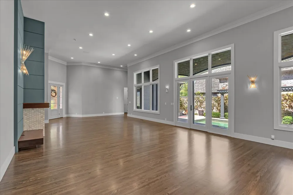 5613 W Orlando Circle Broken Arrow, OK 74011