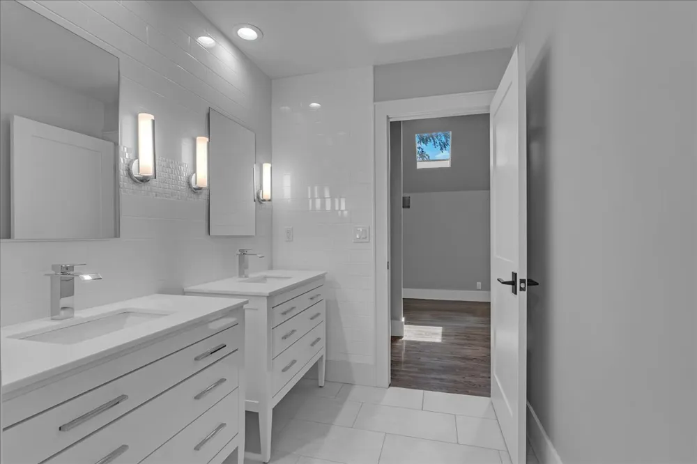 5613 W Orlando Circle Broken Arrow, OK 74011