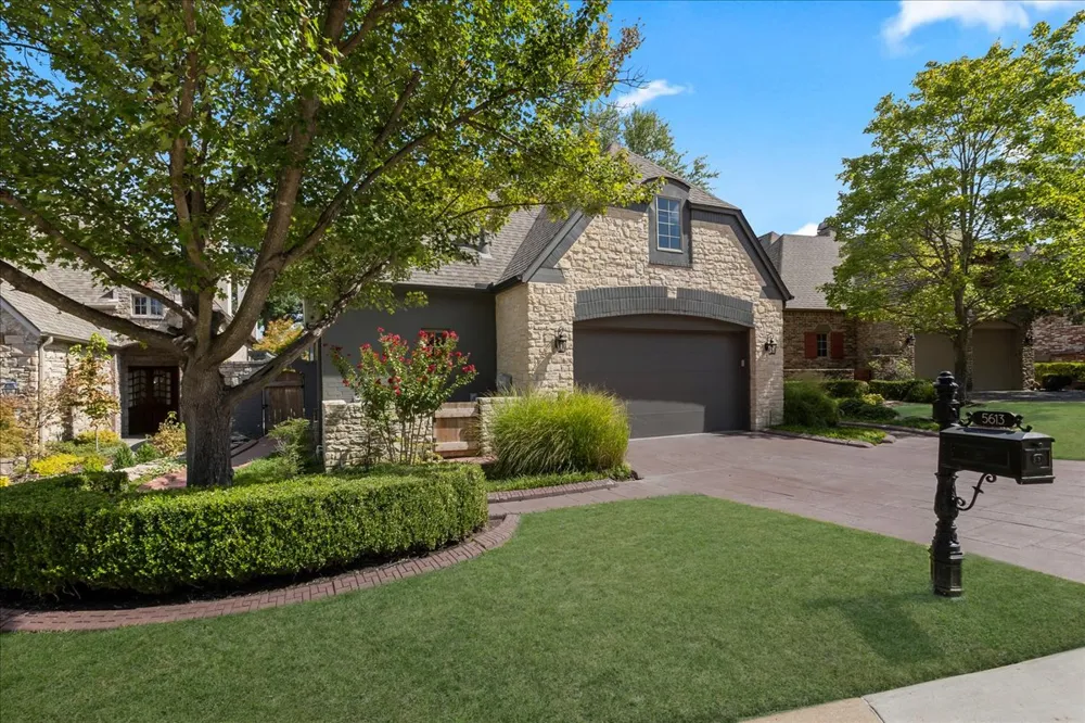 5613 W Orlando Circle Broken Arrow, OK 74011