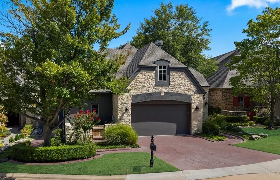 5613 W Orlando Circle Broken Arrow, OK 74011